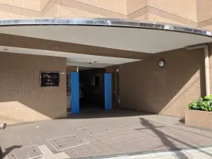 モリス日暮里駅前