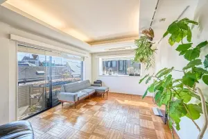 サニークレスト上目黒弐番館