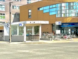クリオ平岸通