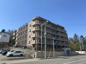 ヴェルビュ天神山公園