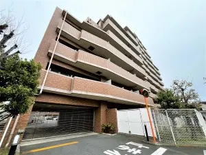 グローリオ西新井