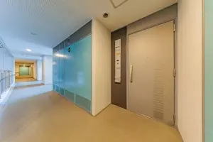 Ｗ　Ｃｏｍｆｏｒｔ　Ｔｏｗｅｒｓ　ＷＥＳＴ