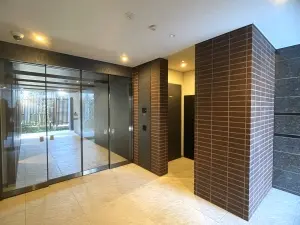 ファインスクェア明大前