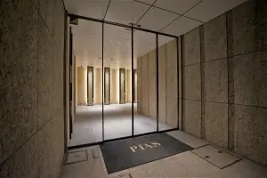 ピアース赤坂