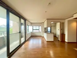 ライオンズマンション大曽根第３