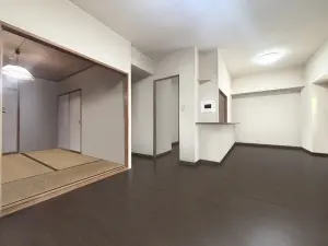 ミツイロイヤル国府宮２長束二番館