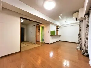 グローリオ西新井