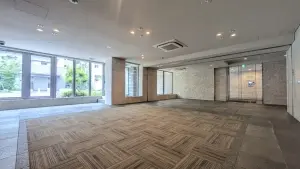 ガラス張りにより、開放的でホテルライクな空間を演出します。