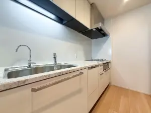 グランドメゾン上町台レジデンスタワー