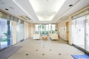 ライオンズヴィアーレ下沢通