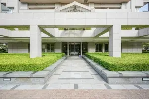 セントラルガーデンタワー