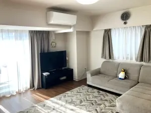 家族みんなでくつろげる、床暖房付きのリビング