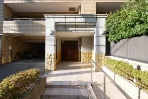 ファーネスト百道