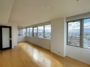 大阪ウエストゲートタワー