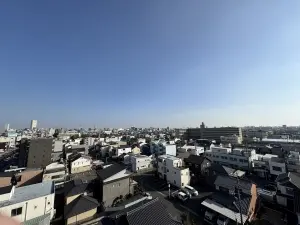 ファミリア－レ八熊通