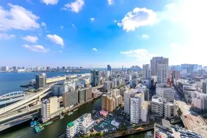 ＧＬＯＢＡＬ　ＦＲＯＮＴ　ＴＯＷＥＲ