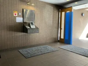 モリス日暮里駅前
