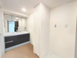 インプレスト横濱鶴ヶ峰ＥＡＳＴ