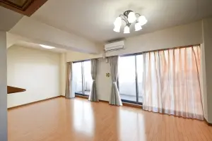 東京マスタープレイス