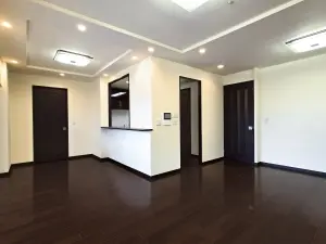 ロイヤルアーク甲子園フローレス