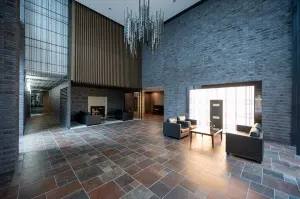 ＴＨＥ　ＴＯＷＥＲ　ＫＯＩＳＨＩＫＡＷＡ