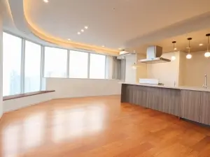 ディーグラフォート大阪Ｎ．Ｙ．タワーＨＩＧＯＢＡＳＨＩ