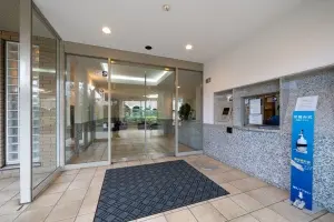 グローサス朝霞台