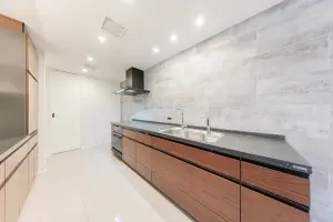 クレストコート砂土原