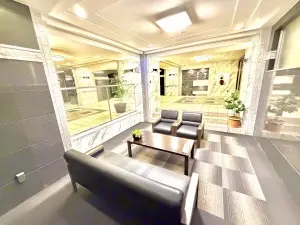 クリーンリバーフィネス元町グランスクエア　ウエストコート