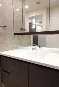 サーパス中今泉