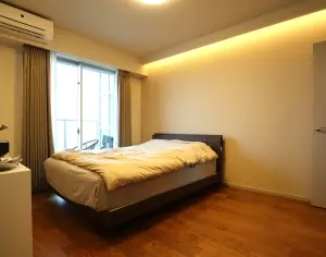 ディーグラフォート大阪Ｎ．Ｙ．タワーＨＩＧＯＢＡＳＨＩ