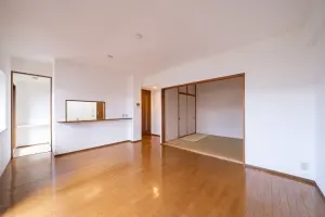 グローサス朝霞台