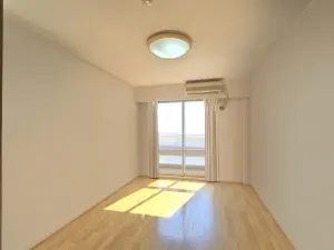 セントラルガーデンタワー