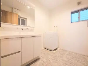 名古屋市中村区稲葉地町１丁目戸建