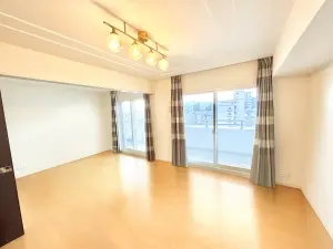 クリーンリバーフィネス元町グランスクエア　ウエストコート