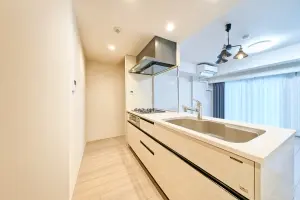 バースシティ横浜大通り公園