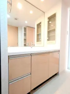 リーデンススクエア八田