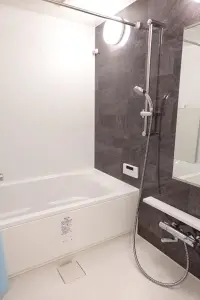 サーパス中今泉