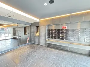 オートロック機能が設置されている風除室になります。