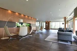 ＧＬＯＢＡＬ　ＦＲＯＮＴ　ＴＯＷＥＲ