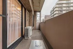 東側バルコニー