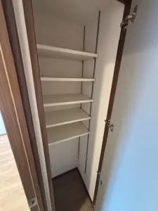 廊下収納スペース
