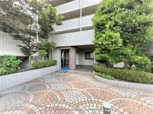 リーベスト八乙女