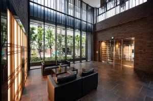 ＴＨＥ　ＴＯＷＥＲ　ＫＯＩＳＨＩＫＡＷＡ