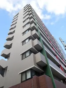 建物全体外観(南西側)