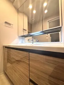 プレミスト茶屋ヶ坂駅前