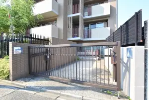 プラウド川名山