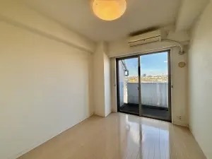 モンレーヴ府中南