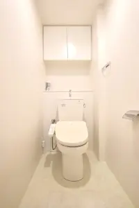ゆったりとしたスペースのあるお手洗い