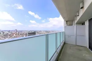 クロスエアタワー